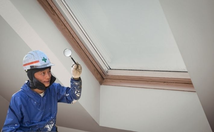 まず結論|天窓の雨漏りは「応急処置の前に原因の当たり」を付ける